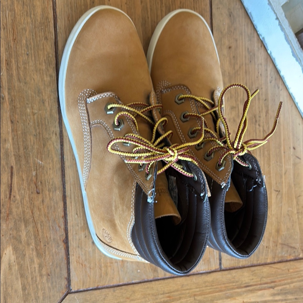 Timberland Women’s Tan Leather Boots